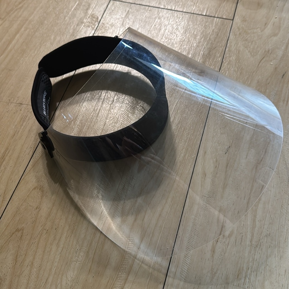 SPF visor/mask - Picture 3 of 4